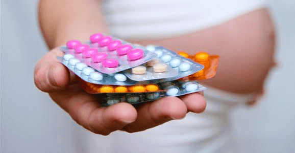 Por que os antibióticos podem cortar o efeito da pílula anticoncepcional?